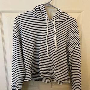 Cropped Hoodie